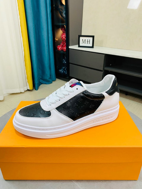 men LV shoes-029